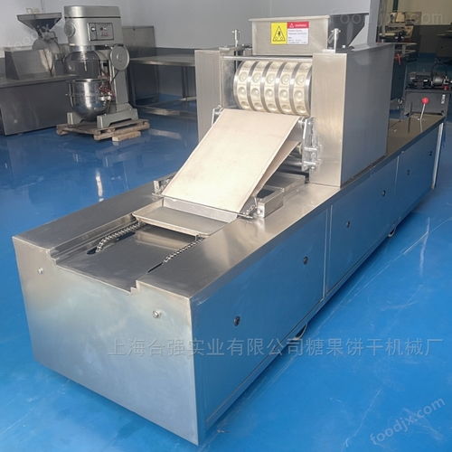 荞麦饼干机 多功能辊印饼干设备 糕点机